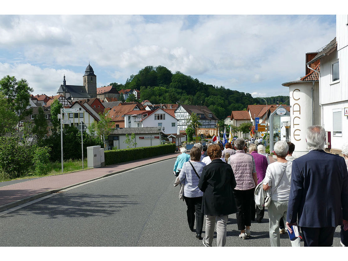 Bittprozession am Pfingstmontag (Foto: Karl-Franz Thiede)